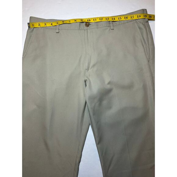 IZOD Golf Slim Fit Mens Performance Pants Straight Lightweight Khaki Size 38X30 - Picture 3 of 6